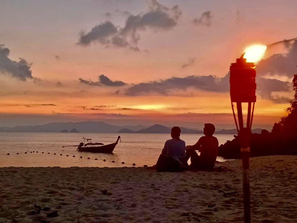 Krabi : 7 Islands Sunset Tour with BBQ Dinner and Snorkeling by Longtail Boat