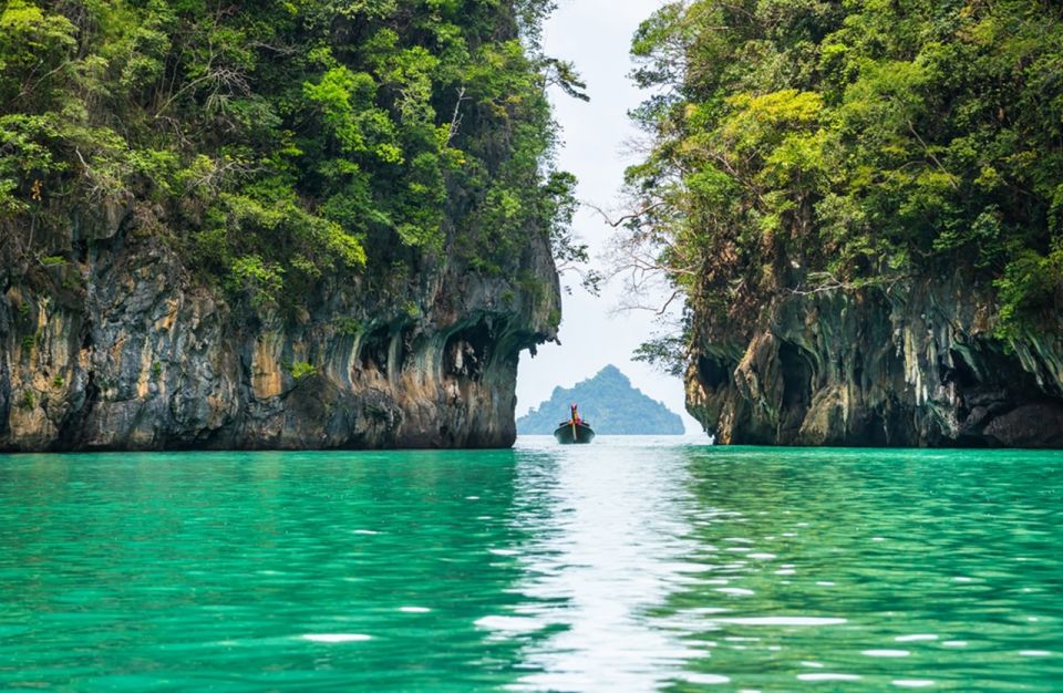 Krabi : Hong Islands Tour by Speedboat with Lunch