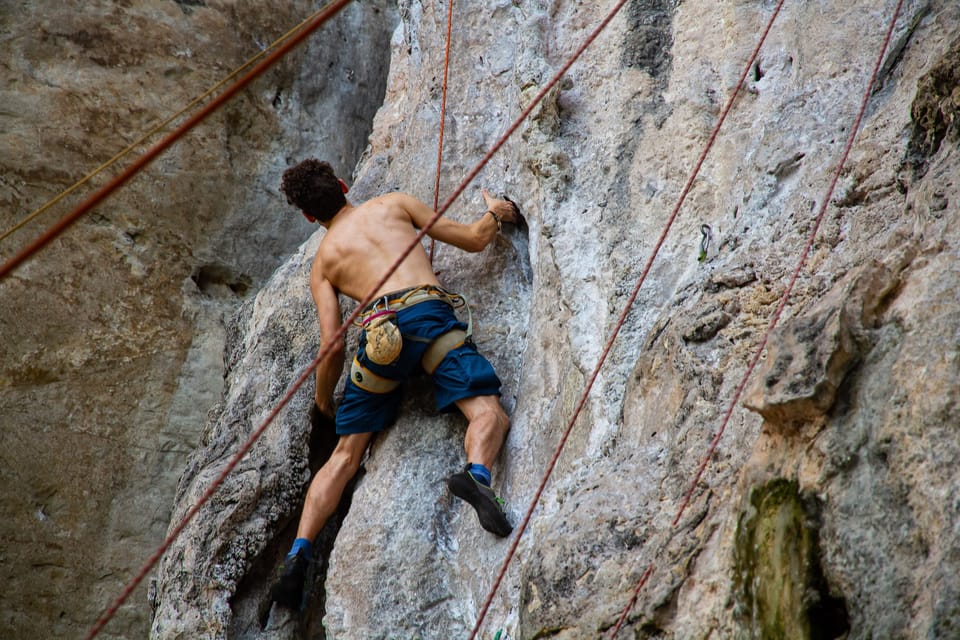 Krabi : Rock Climbing Course Full-Day / Half-Day at Railay Beach by King Climbers