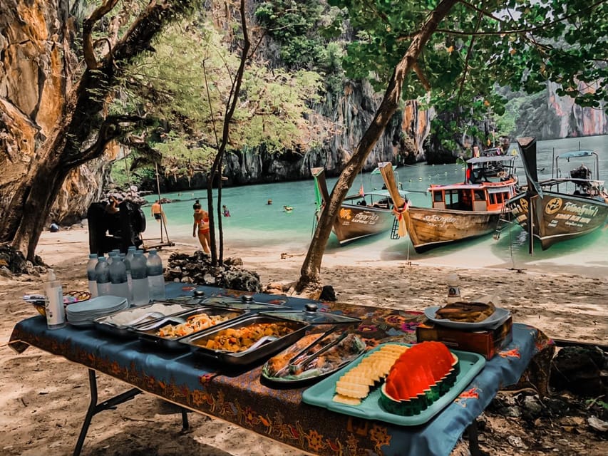 Krabi : Hong Islands Tour by Longtail Boat with Lunch