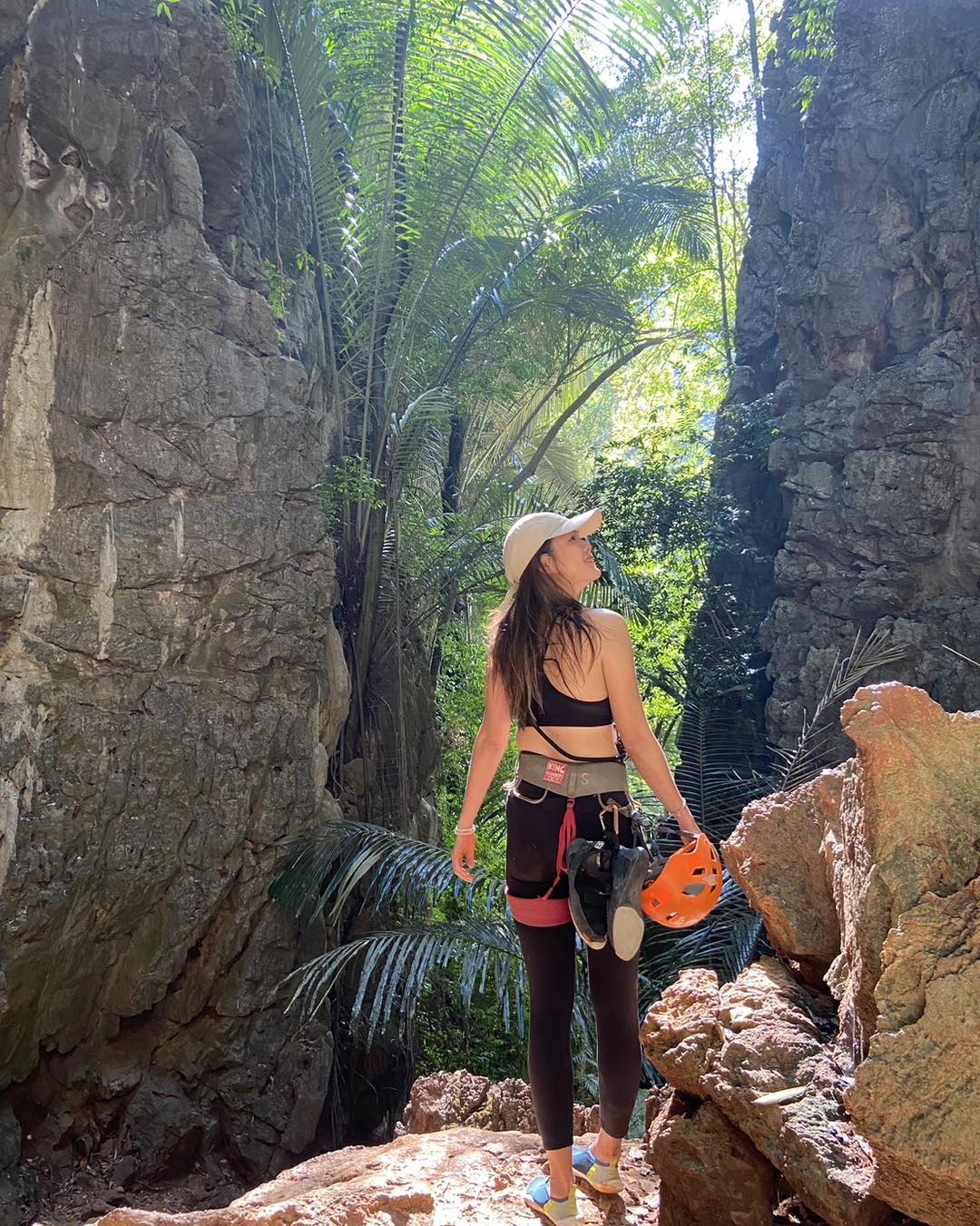 Krabi : Rock Climbing Course Full-Day / Half-Day at Railay Beach by King Climbers