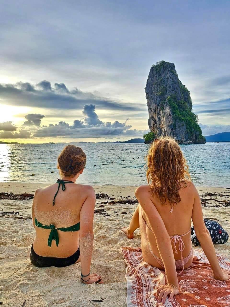Krabi : Hong Island BBQ Sunset + Plankton Night Swimming by Longtail Boat