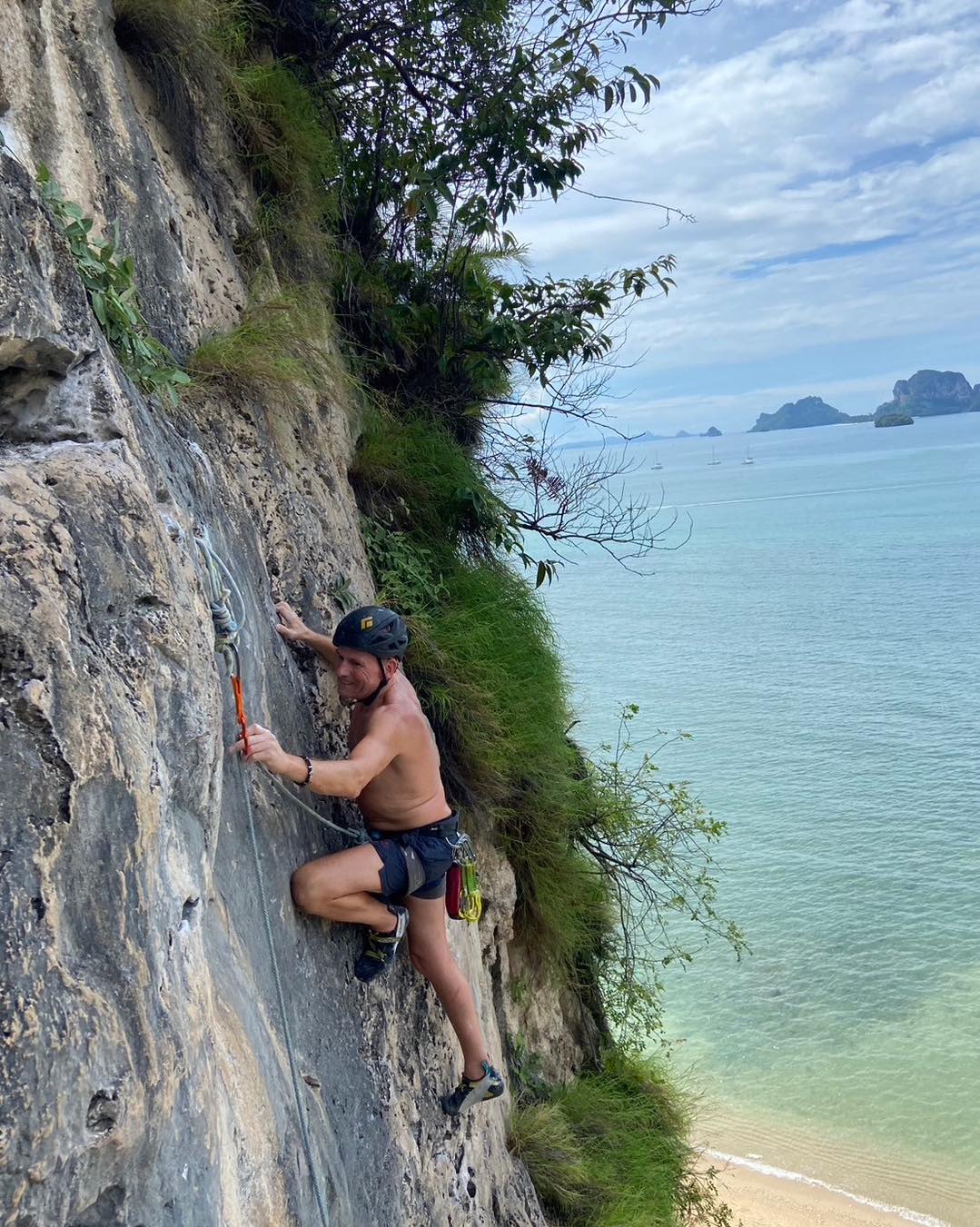 Krabi : Rock Climbing Course Full-Day / Half-Day at Railay Beach by King Climbers
