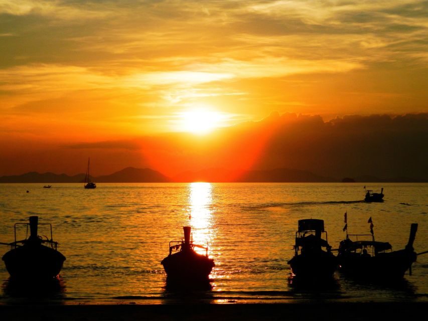 Krabi : 7 Islands Sunset Tour with BBQ Dinner and Snorkeling by Longtail Boat