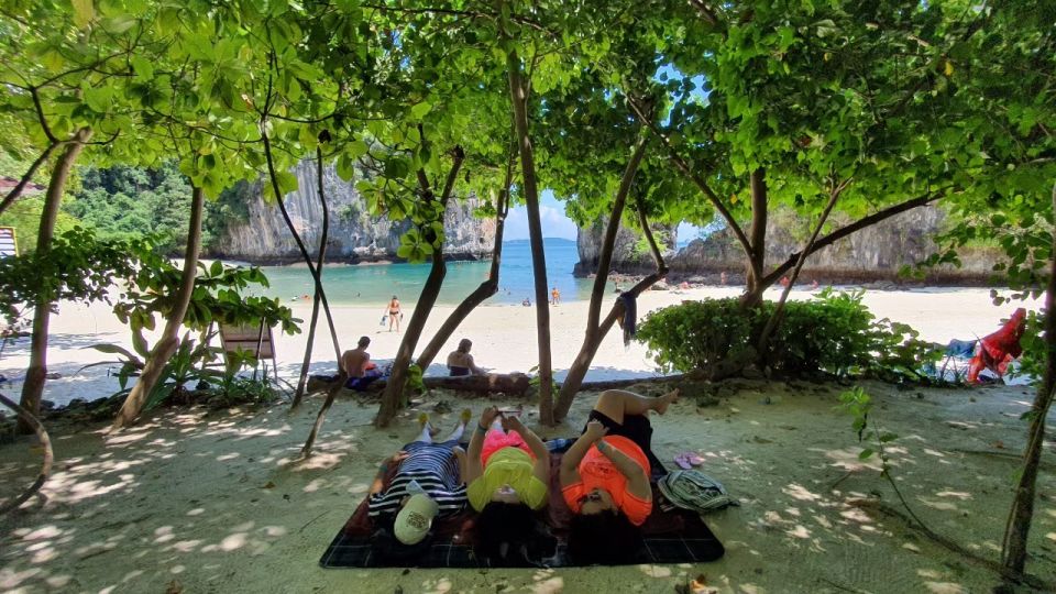 Krabi : Hong Islands Tour by Speedboat with Lunch