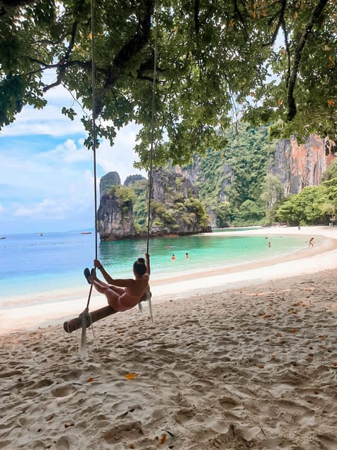 Krabi : Hong Islands Tour by Longtail Boat with Lunch