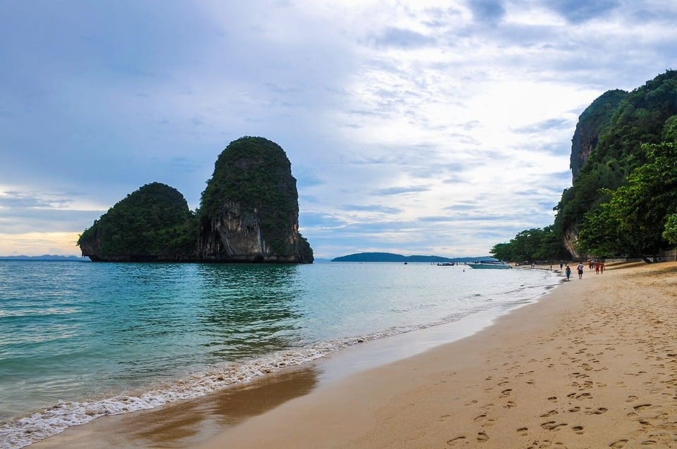 Krabi Airport to Railay Transfer with Boat Ride