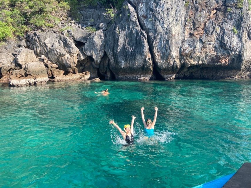 Krabi : 7 Islands Sunset Tour with BBQ Dinner and Snorkeling by Longtail Boat