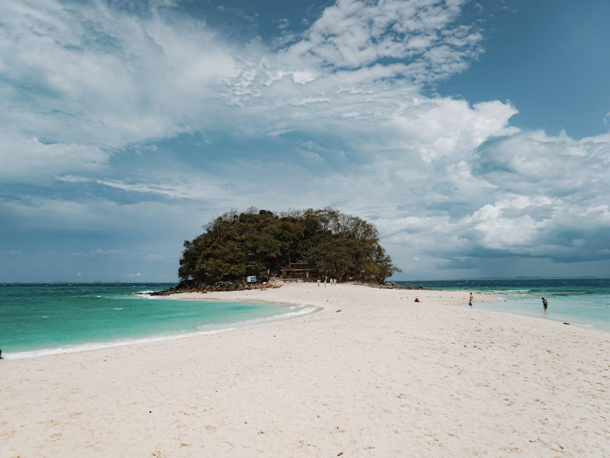 Krabi: 4 ISLANDS SUNSET Semi-Luxury Longtail Joining Group / 13.00-18.30 hrs.