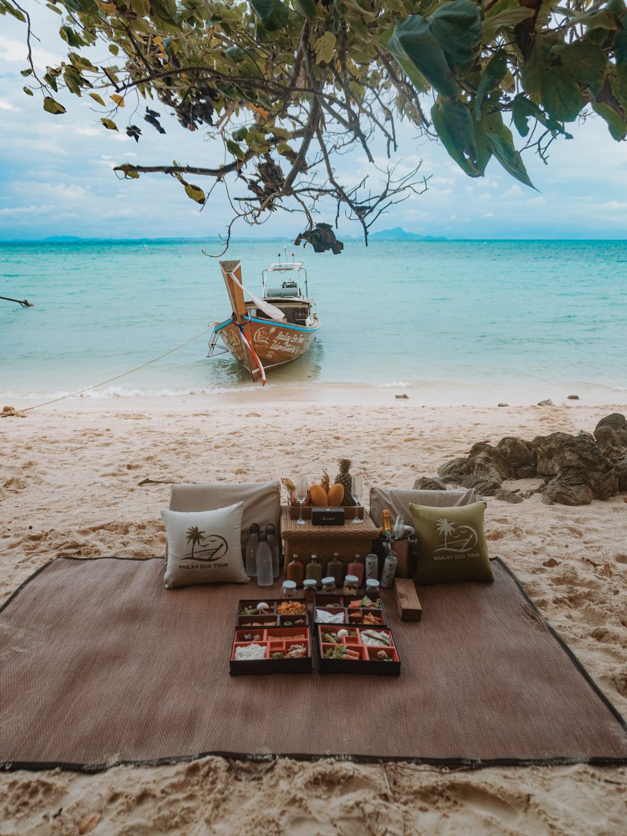 Krabi: 4 ISLANDS SUNSET Semi-Luxury Longtail Joining Group / 13.00-18.30 hrs.