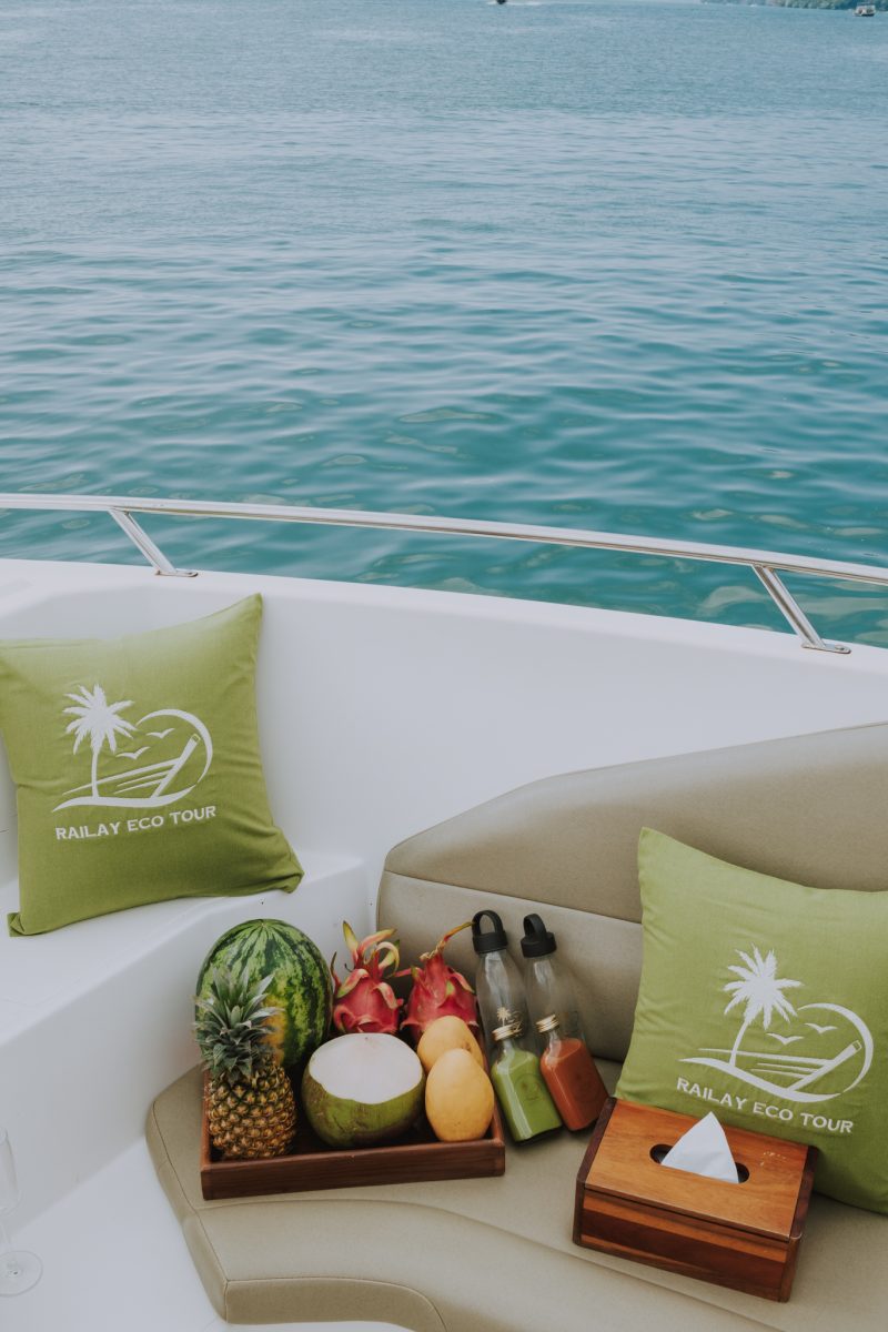 Krabi: Phi Phi Island by Luxury Speed Boat Private
