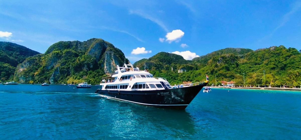 [From Phuket]: Phi Phi Cruiser – Phi Phi Island One Day Trip