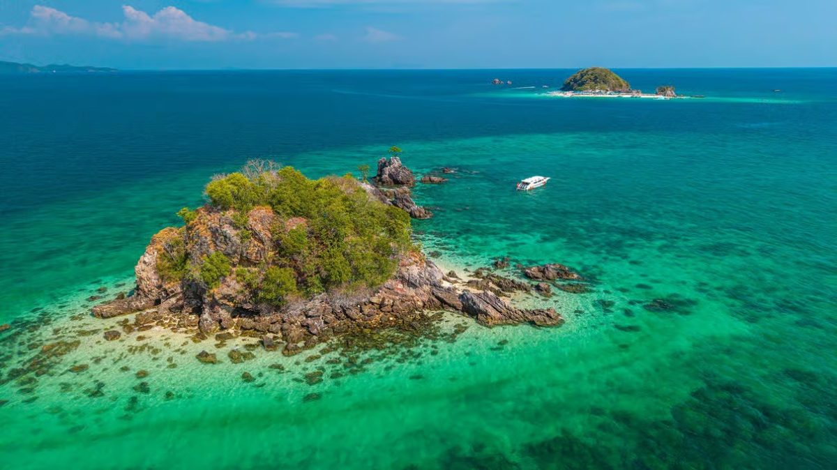 Phuket: 3 Khai Islands Relax & Snorkeling Half Day Tour