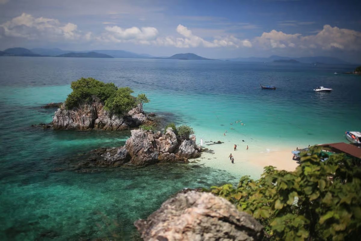 Phuket: 3 Khai Islands Relax & Snorkeling Half Day Tour