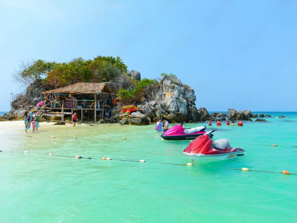 Phuket: 3 Khai Islands Relax & Snorkeling Half Day Tour