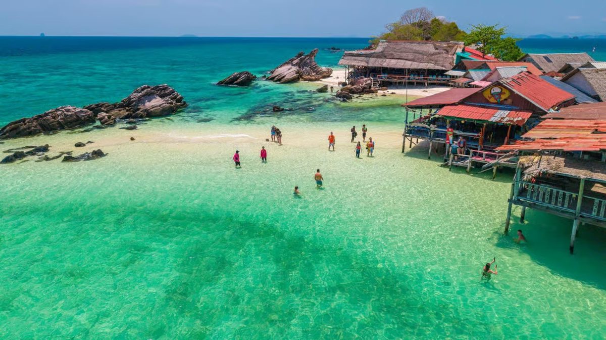 Phuket: 3 Khai Islands Relax & Snorkeling Half Day Tour